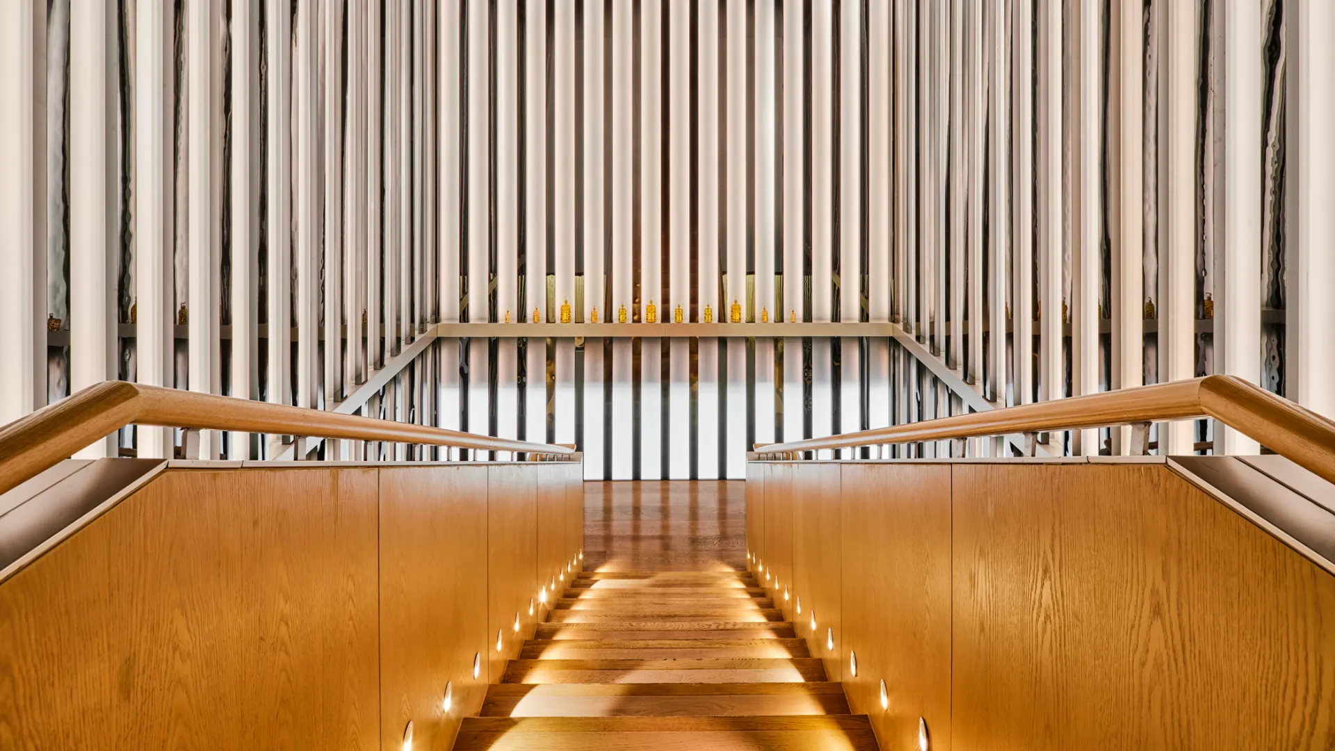 娇兰SPA中心楼梯